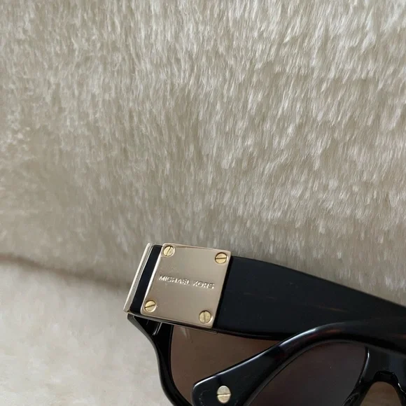 Michale Kors Chic Brown Women's Sunglasses - Picture 7 of 7